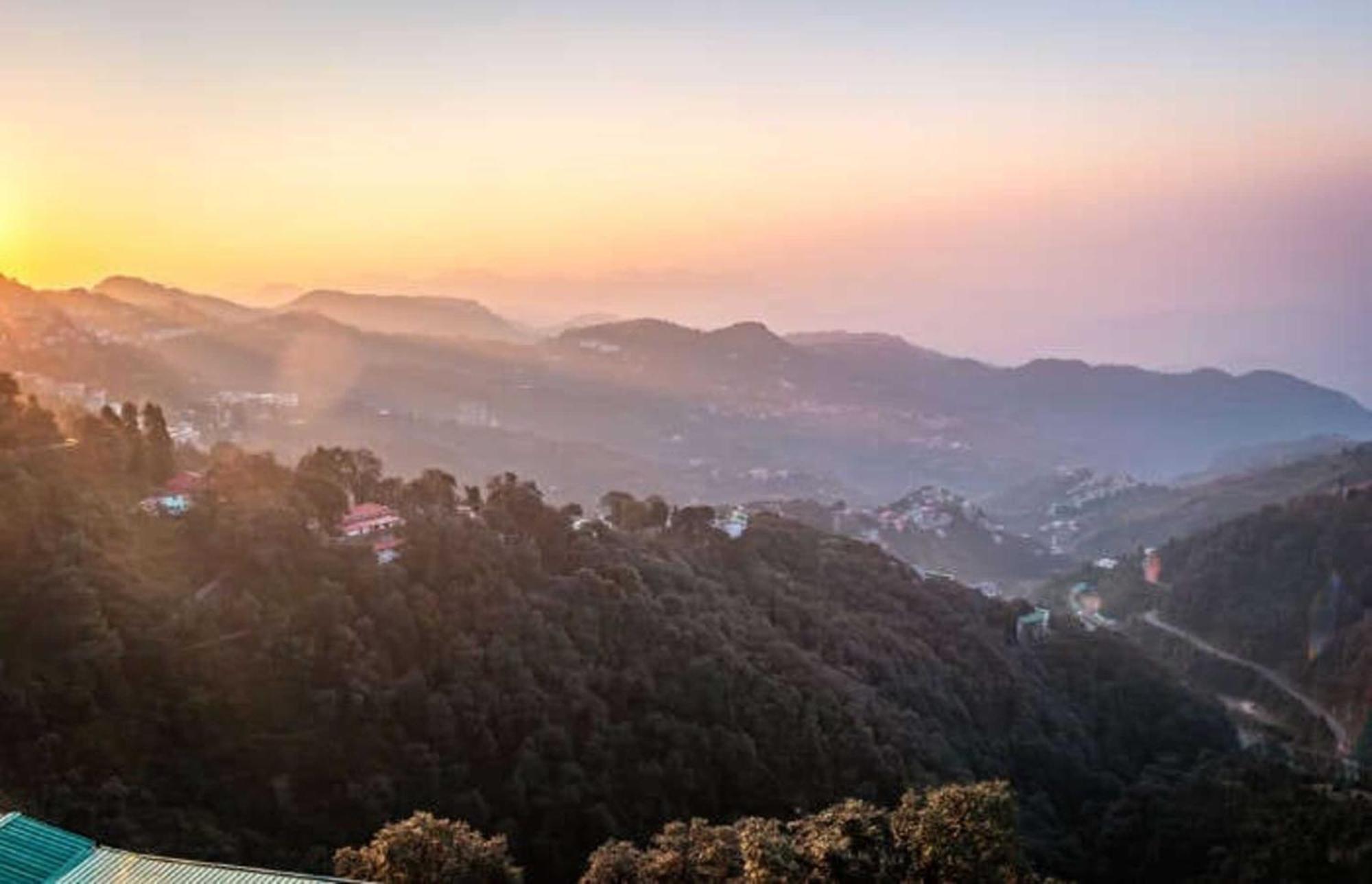 The Sapling Manor Hotel Mussoorie Exterior photo